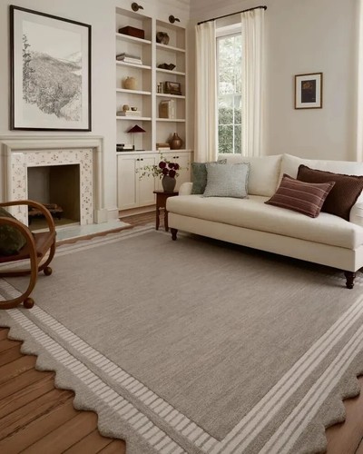 Scalloped area rug - light, gray